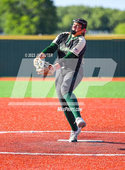 Thumbnail 1 in Georgetown vs Santa Fe (UIL 5A Reg III Semifinal) photogallery.
