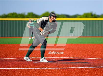 Thumbnail 3 in Georgetown vs Santa Fe (UIL 5A Reg III Semifinal) photogallery.