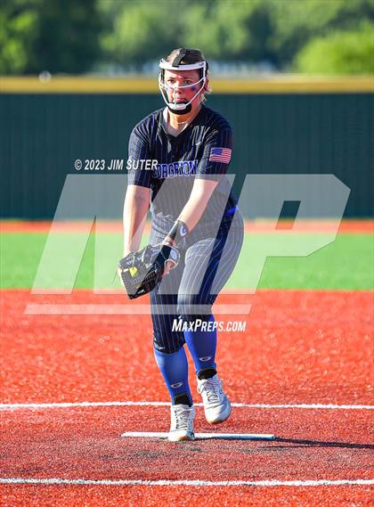 Thumbnail 1 in Georgetown vs Santa Fe (UIL 5A Reg III Semifinal) photogallery.