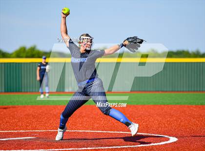 Thumbnail 3 in Georgetown vs Santa Fe (UIL 5A Reg III Semifinal) photogallery.