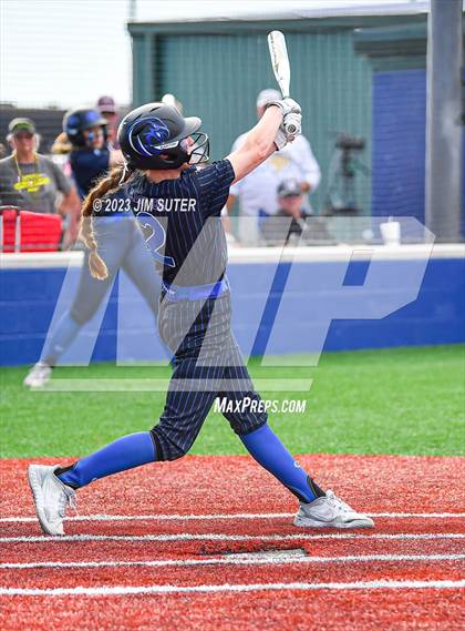 Thumbnail 2 in Georgetown vs Santa Fe (UIL 5A Reg III Semifinal) photogallery.