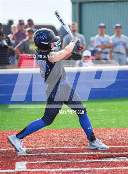 Thumbnail 1 in Georgetown vs Santa Fe (UIL 5A Reg III Semifinal) photogallery.