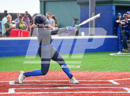 Thumbnail 3 in Georgetown vs Santa Fe (UIL 5A Reg III Semifinal) photogallery.