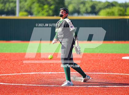 Thumbnail 1 in Georgetown vs Santa Fe (UIL 5A Reg III Semifinal) photogallery.