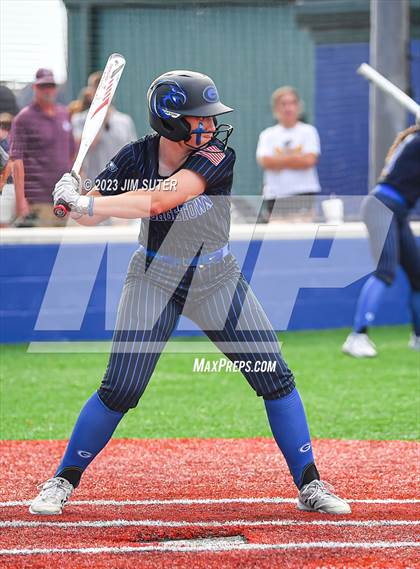 Thumbnail 2 in Georgetown vs Santa Fe (UIL 5A Reg III Semifinal) photogallery.