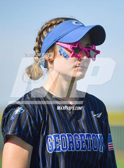 Thumbnail 3 in Georgetown vs Santa Fe (UIL 5A Reg III Semifinal) photogallery.