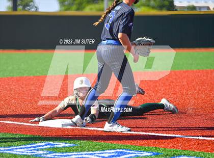 Thumbnail 1 in Georgetown vs Santa Fe (UIL 5A Reg III Semifinal) photogallery.