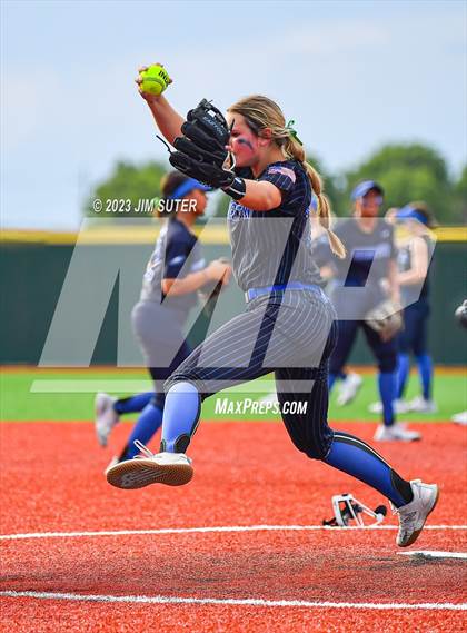 Thumbnail 1 in Georgetown vs Santa Fe (UIL 5A Reg III Semifinal) photogallery.