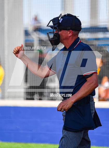 Thumbnail 2 in Georgetown vs Santa Fe (UIL 5A Reg III Semifinal) photogallery.