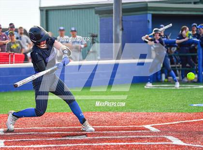 Thumbnail 1 in Georgetown vs Santa Fe (UIL 5A Reg III Semifinal) photogallery.