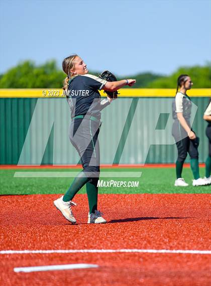Thumbnail 3 in Georgetown vs Santa Fe (UIL 5A Reg III Semifinal) photogallery.