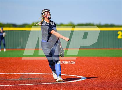 Thumbnail 2 in Georgetown vs Santa Fe (UIL 5A Reg III Semifinal) photogallery.
