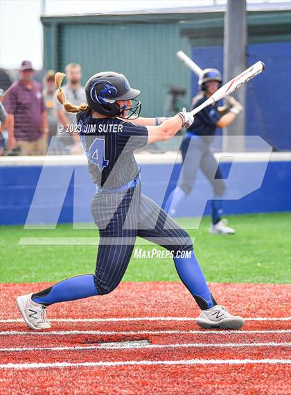 Thumbnail 2 in Georgetown vs Santa Fe (UIL 5A Reg III Semifinal) photogallery.