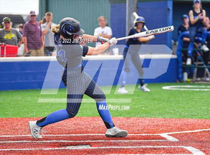Thumbnail 1 in Georgetown vs Santa Fe (UIL 5A Reg III Semifinal) photogallery.