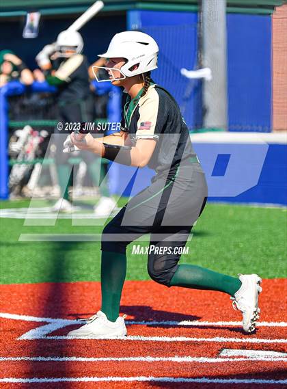 Thumbnail 1 in Georgetown vs Santa Fe (UIL 5A Reg III Semifinal) photogallery.