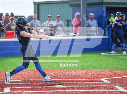 Thumbnail 3 in Georgetown vs Santa Fe (UIL 5A Reg III Semifinal) photogallery.
