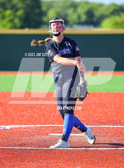 Thumbnail 2 in Georgetown vs Santa Fe (UIL 5A Reg III Semifinal) photogallery.