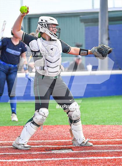 Thumbnail 3 in Georgetown vs Santa Fe (UIL 5A Reg III Semifinal) photogallery.