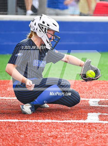 Thumbnail 1 in Georgetown vs Santa Fe (UIL 5A Reg III Semifinal) photogallery.