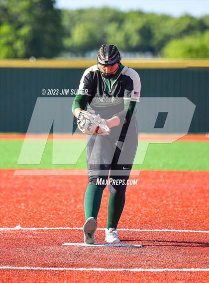 Thumbnail 2 in Georgetown vs Santa Fe (UIL 5A Reg III Semifinal) photogallery.