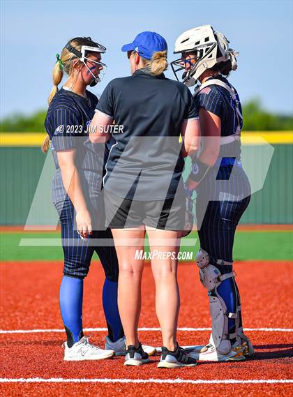 Thumbnail 2 in Georgetown vs Santa Fe (UIL 5A Reg III Semifinal) photogallery.