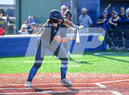 Thumbnail 2 in Georgetown vs Santa Fe (UIL 5A Reg III Semifinal) photogallery.