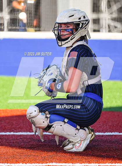 Thumbnail 3 in Georgetown vs Santa Fe (UIL 5A Reg III Semifinal) photogallery.