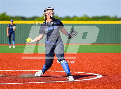 Thumbnail 1 in Georgetown vs Santa Fe (UIL 5A Reg III Semifinal) photogallery.