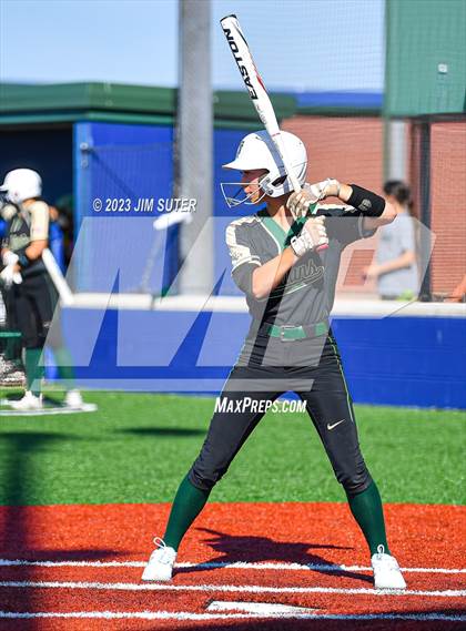 Thumbnail 1 in Georgetown vs Santa Fe (UIL 5A Reg III Semifinal) photogallery.