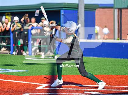 Thumbnail 2 in Georgetown vs Santa Fe (UIL 5A Reg III Semifinal) photogallery.