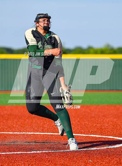 Thumbnail 3 in Georgetown vs Santa Fe (UIL 5A Reg III Semifinal) photogallery.