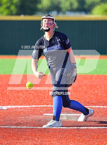 Thumbnail 3 in Georgetown vs Santa Fe (UIL 5A Reg III Semifinal) photogallery.