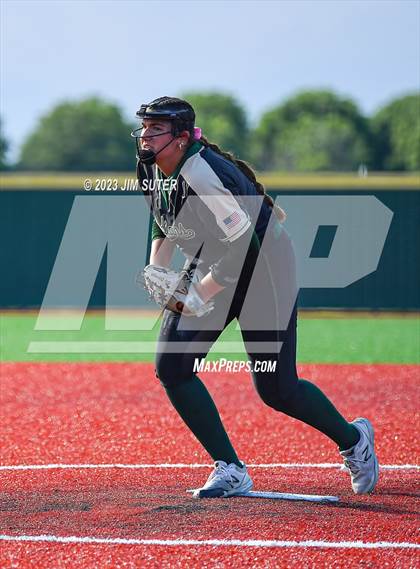 Thumbnail 2 in Georgetown vs Santa Fe (UIL 5A Reg III Semifinal) photogallery.