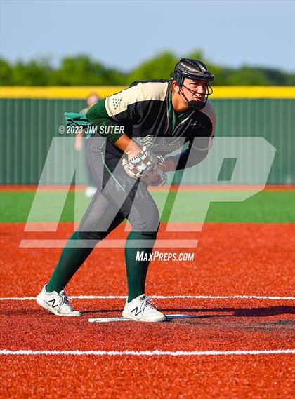 Thumbnail 2 in Georgetown vs Santa Fe (UIL 5A Reg III Semifinal) photogallery.