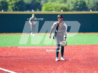 Thumbnail 1 in Georgetown vs Santa Fe (UIL 5A Reg III Semifinal) photogallery.