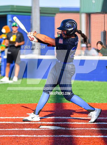 Thumbnail 1 in Georgetown vs Santa Fe (UIL 5A Reg III Semifinal) photogallery.