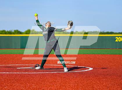 Thumbnail 2 in Georgetown vs Santa Fe (UIL 5A Reg III Semifinal) photogallery.