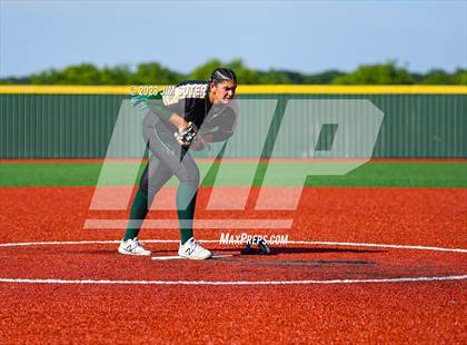 Thumbnail 1 in Georgetown vs Santa Fe (UIL 5A Reg III Semifinal) photogallery.