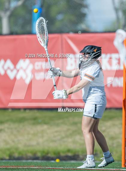 Thumbnail 1 in Mead vs. Evergreen (CHSAA 4A State Final) photogallery.