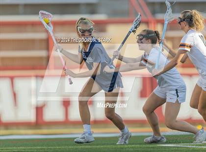 Thumbnail 2 in Mead vs. Evergreen (CHSAA 4A State Final) photogallery.