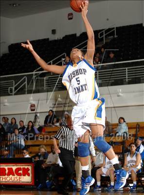 Thumbnail 2 in Walnut vs. Bishop Amat (So Cal Shootout) photogallery.