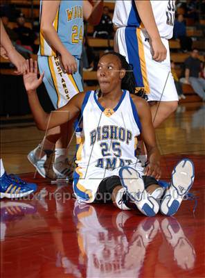 Thumbnail 1 in Walnut vs. Bishop Amat (So Cal Shootout) photogallery.