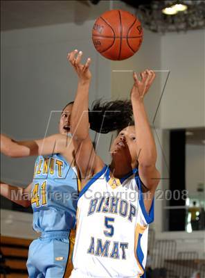 Thumbnail 2 in Walnut vs. Bishop Amat (So Cal Shootout) photogallery.