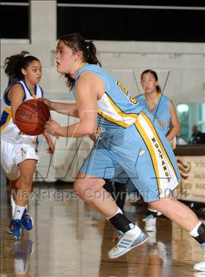 Thumbnail 1 in Walnut vs. Bishop Amat (So Cal Shootout) photogallery.
