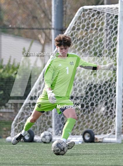 Thumbnail 2 in St. Francis vs Mira Costa (Hawks Invitational) photogallery.