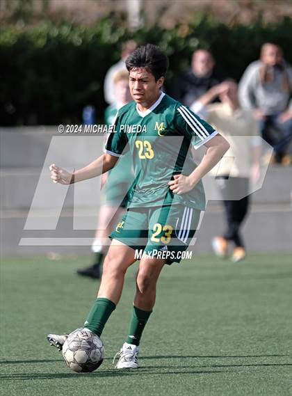 Thumbnail 2 in St. Francis vs Mira Costa (Hawks Invitational) photogallery.