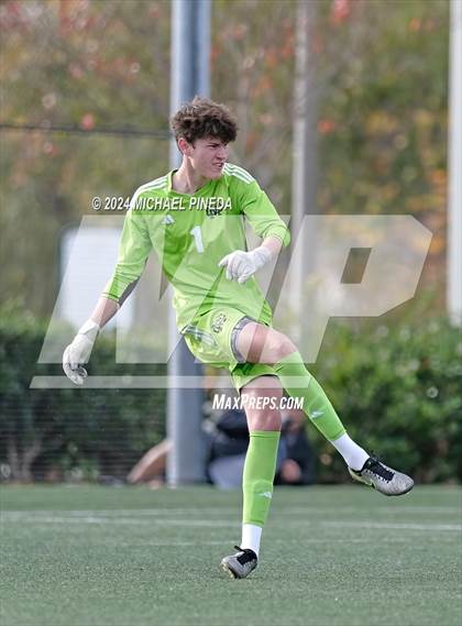 Thumbnail 3 in St. Francis vs Mira Costa (Hawks Invitational) photogallery.