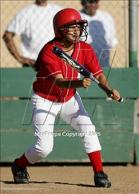 Thumbnail 3 in Mira Loma vs. Oakdale (D3 Sec. Final)#1 photogallery.