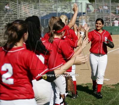 Thumbnail 3 in Mira Loma vs. Oakdale (D3 Sec. Final)#1 photogallery.