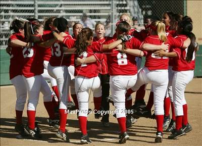 Thumbnail 3 in Mira Loma vs. Oakdale (D3 Sec. Final)#1 photogallery.